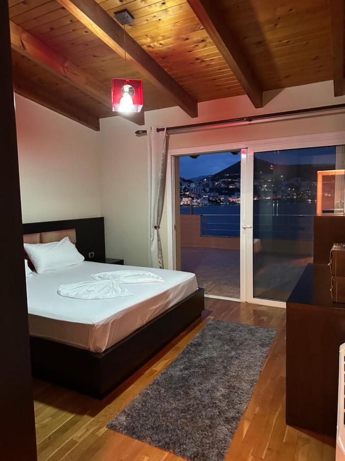Penthouse Sea View Apartamento Sarandë